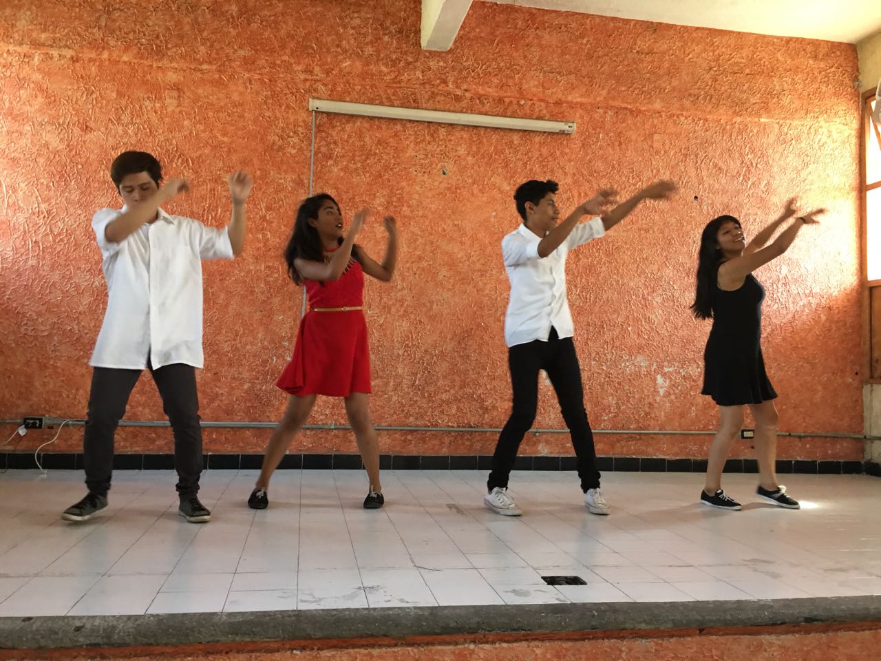 Actividades con Alumnos en Clase de Educación Artística. – Preparatoria ...